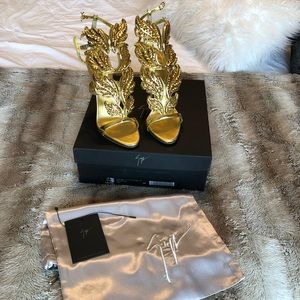 Giuseppe Zanotti Coline Wings suede sandal